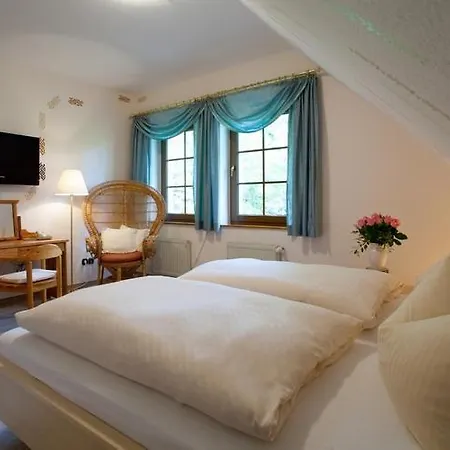 & Restaurant Kleinolbersdorf Hotel 3*